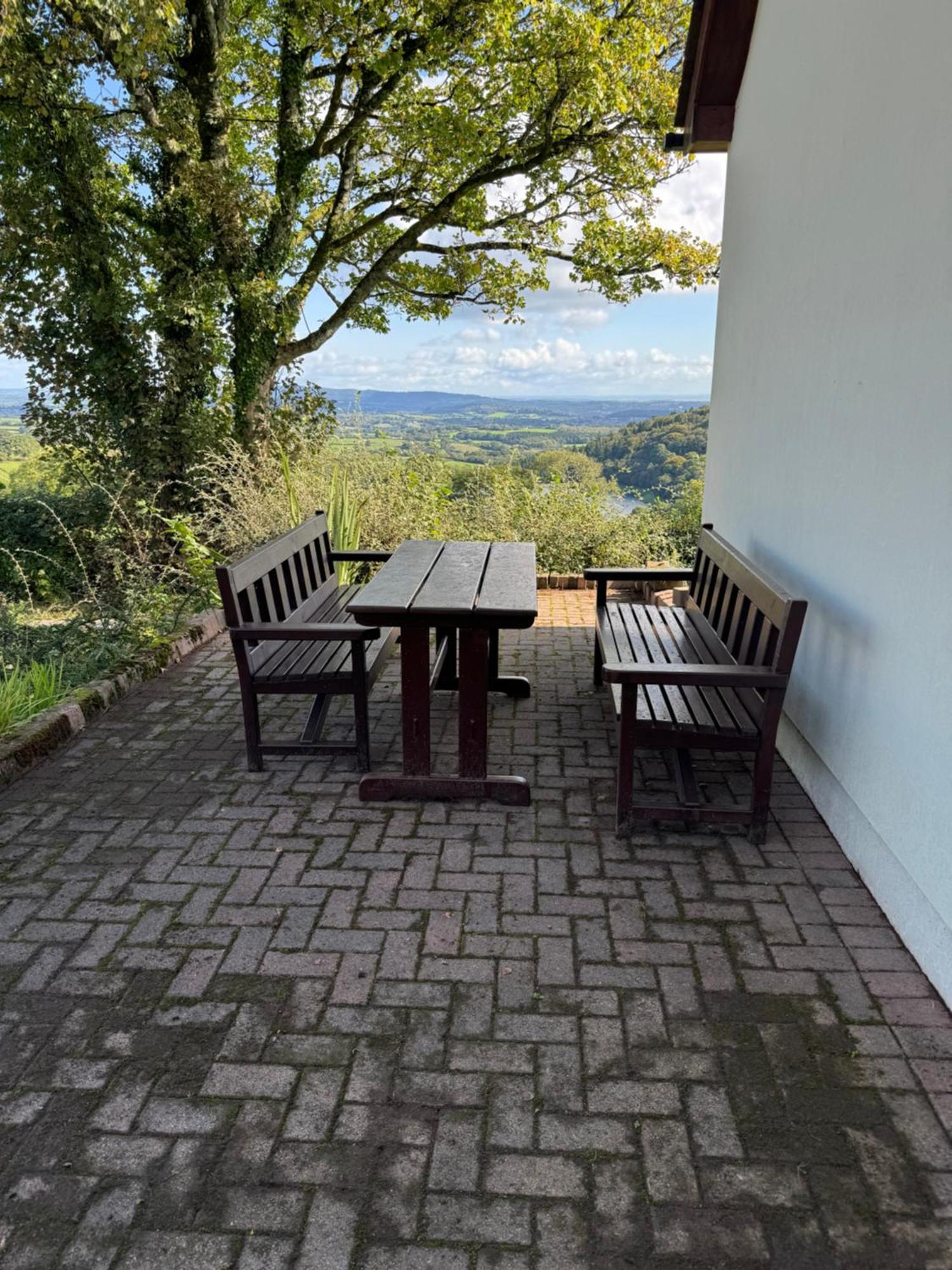 Upper Grippath Farm Holiday Cottages Νιούπορτ Εξωτερικό φωτογραφία